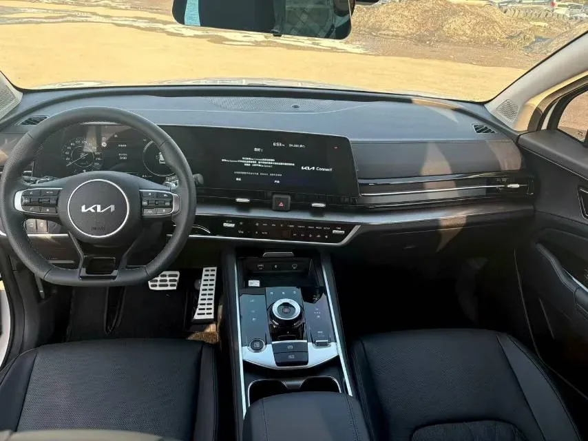 2023 Kia Sportage 2.0T 236HP L4 8AT,autocango,china used car exporter,china ev exporter,chinese used car exporter,chinese used ev exporter