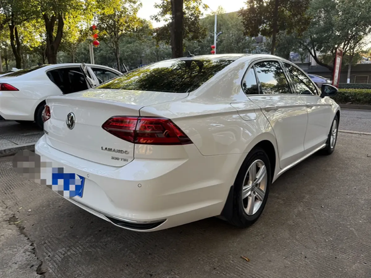 2019 Volkswagen T-Cross 1.4T 150HP L4 7DCT,autocango,china used car exporter,china ev exporter,chinese used car exporter,chinese used ev exporter