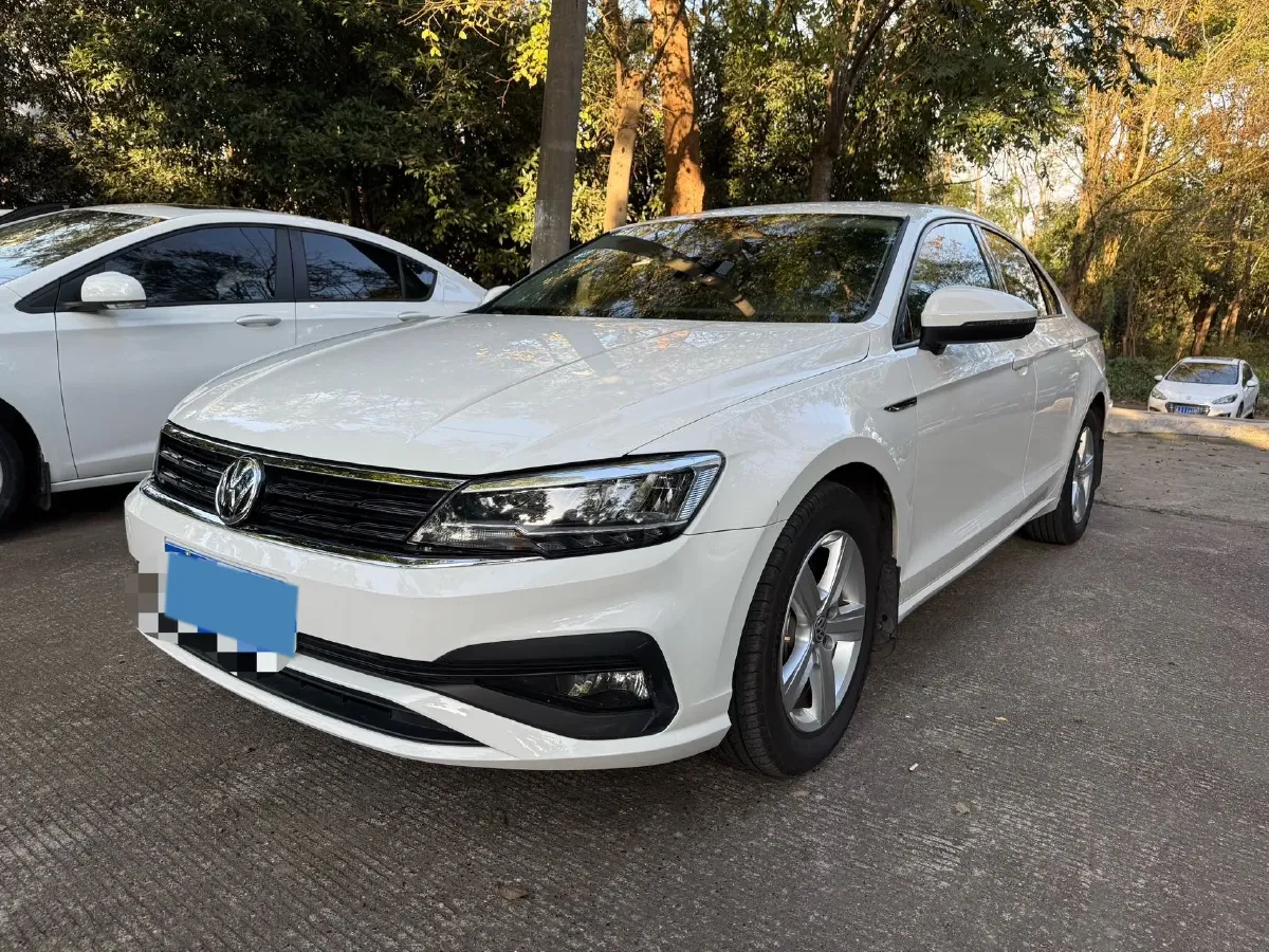 2019 Volkswagen T-Cross 1.4T 150HP L4 7DCT,autocango,china used car exporter,china ev exporter,chinese used car exporter,chinese used ev exporter