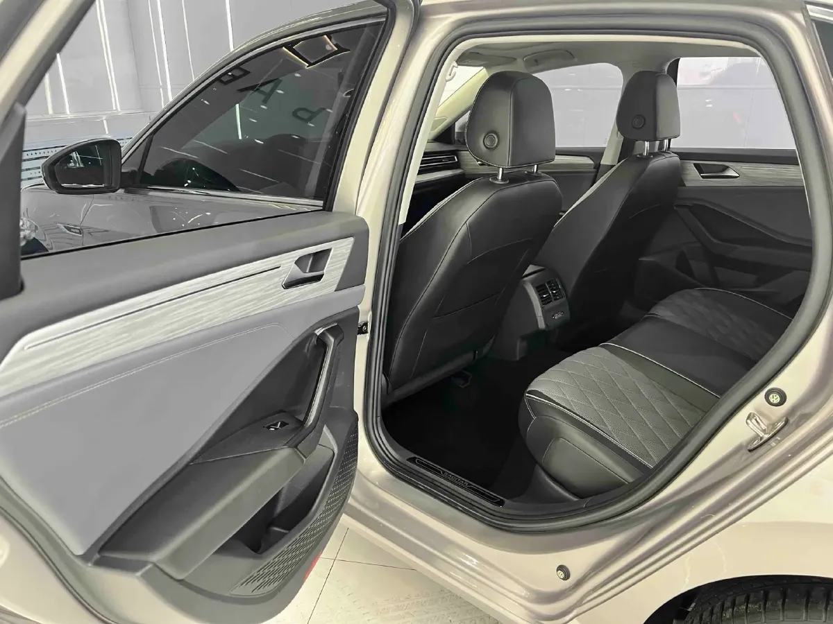 2023 Volkswagen Sagitar 1.4T 150HP L4 7DCT,autocango,china used car exporter,china ev exporter,chinese used car exporter,chinese used ev exporter
