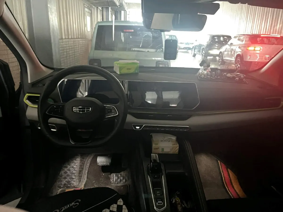 2022 Geely Coolray 1.5T 181HP L4 7DCT,autocango,china used car exporter,china ev exporter,chinese used car exporter,chinese used ev exporter