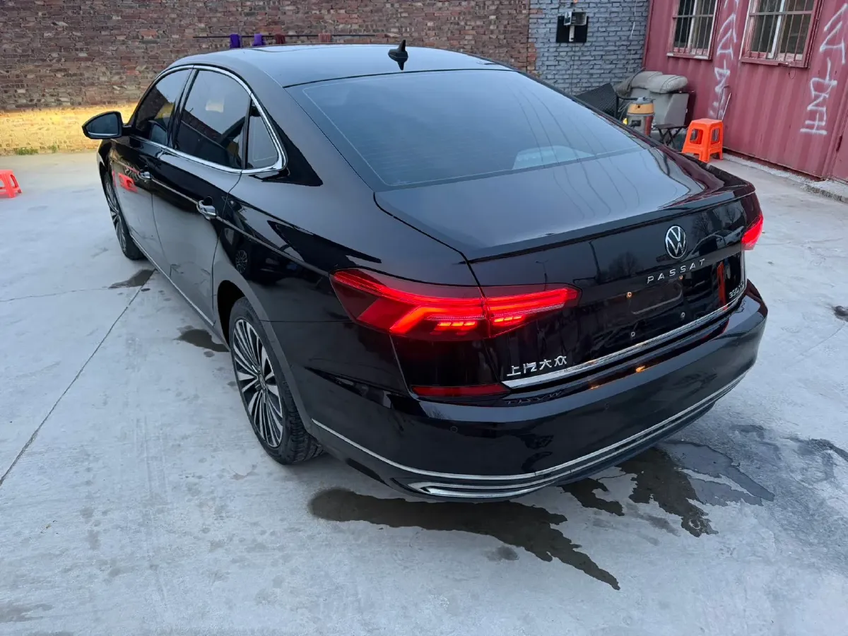 2021 Volkswagen Passat 2.0T 186HP L4 7DCT,autocango,china used car exporter,china ev exporter,chinese used car exporter,chinese used ev exporter