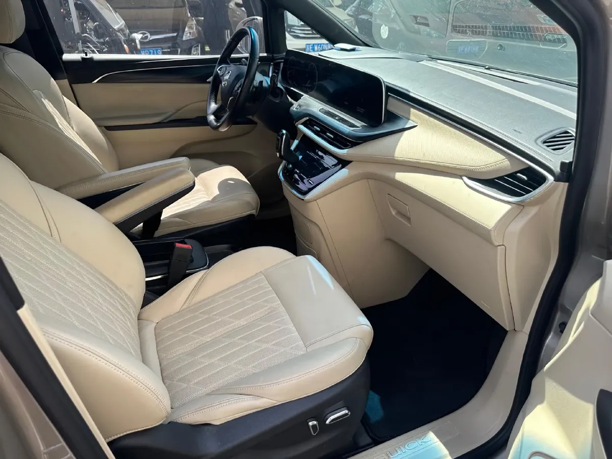 2022 Buick GL8 2.0T 237HP L4 9AT,autocango,china used car exporter,china ev exporter,chinese used car exporter,chinese used ev exporter