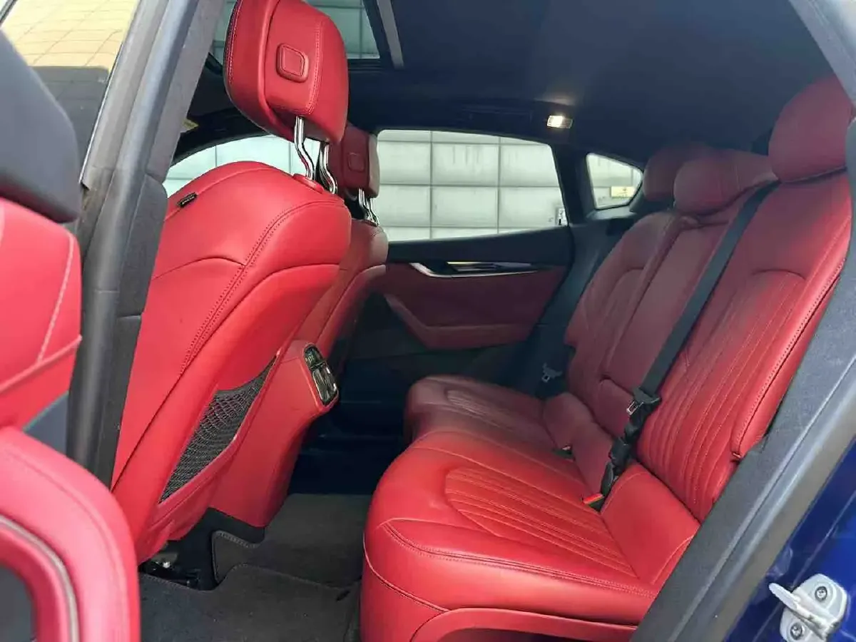 2018 Jaguar XJ 3.0T 340HP V6 8AT,autocango,china used car exporter,china ev exporter,chinese used car exporter,chinese used ev exporter