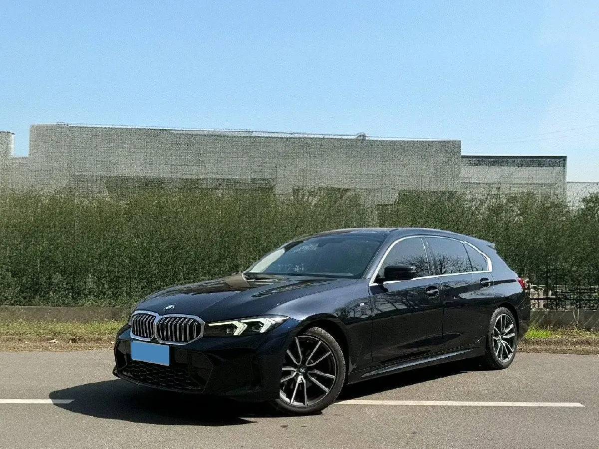 2023 BMW 3 Series 2.0T 156HP L4 8AT,autocango,china used car exporter,china ev exporter,chinese used car exporter,chinese used ev exporter
