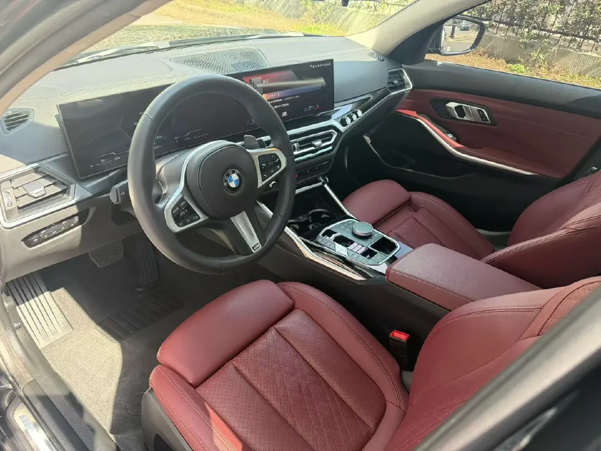 2023 BMW 3 Series 2.0T 156HP L4 8AT,autocango,china used car exporter,china ev exporter,chinese used car exporter,chinese used ev exporter