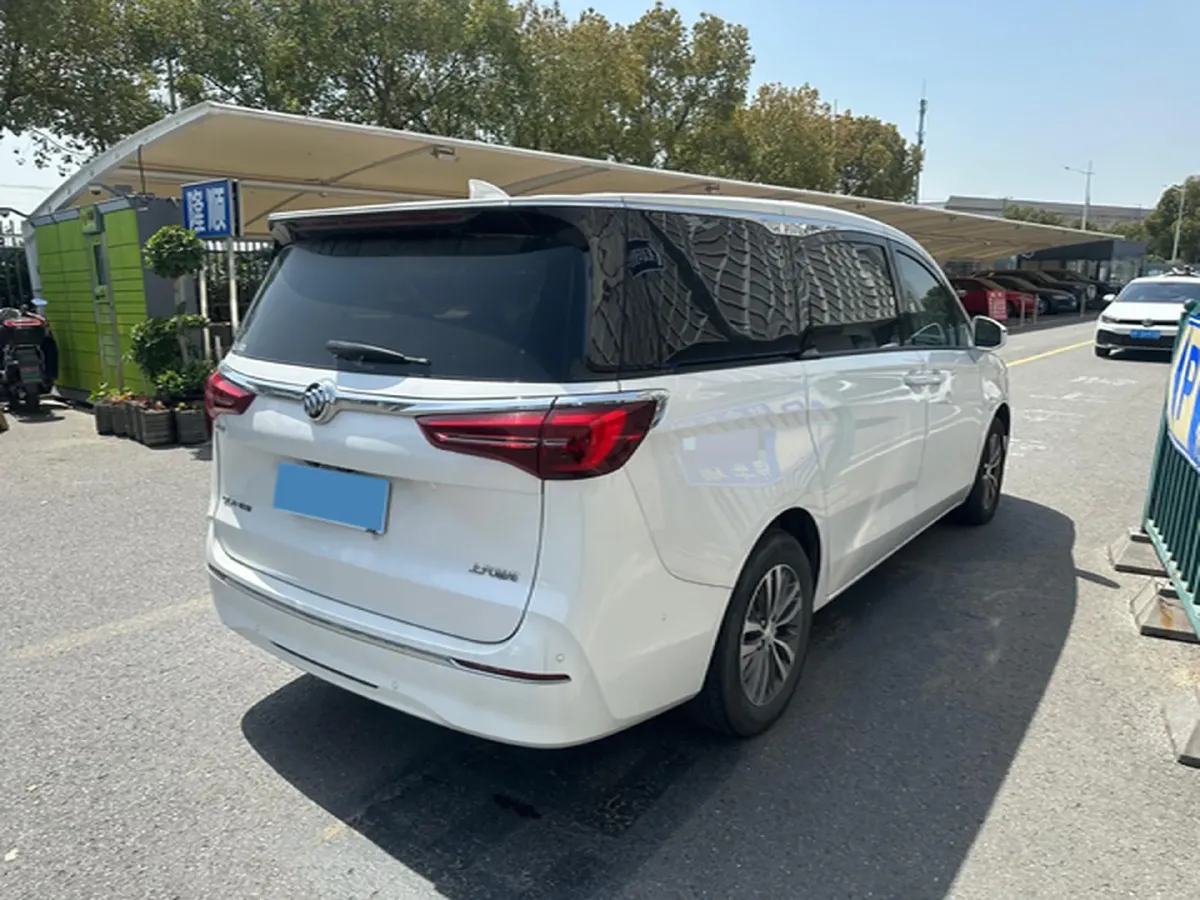 2021 Buick GL8 2.0T 237HP L4 9AT,autocango,china used car exporter,china ev exporter,chinese used car exporter,chinese used ev exporter