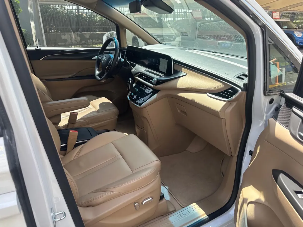 2021 Buick GL8 2.0T 237HP L4 9AT,autocango,china used car exporter,china ev exporter,chinese used car exporter,chinese used ev exporter