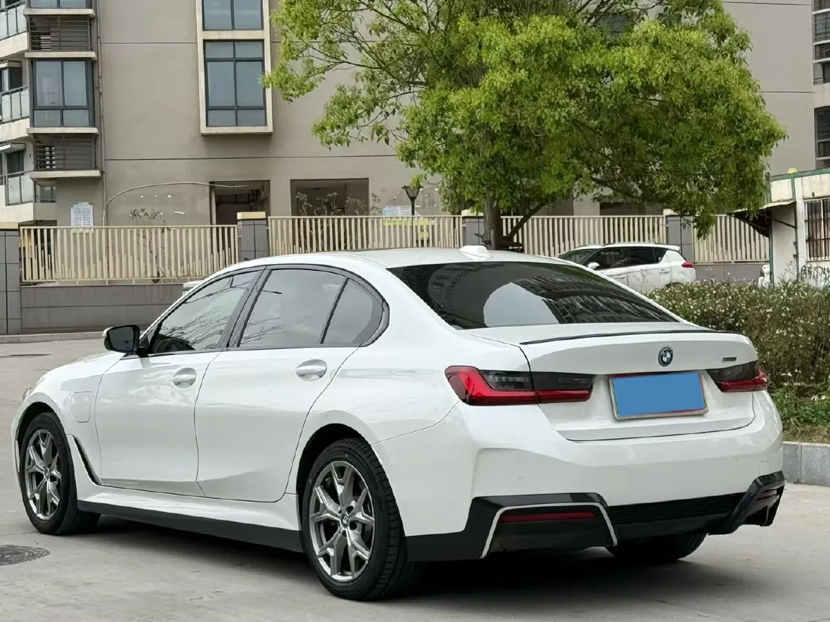 2024 BMW i3 BEV 70KWH,autocango,china used car exporter,china ev exporter,chinese used car exporter,chinese used ev exporter