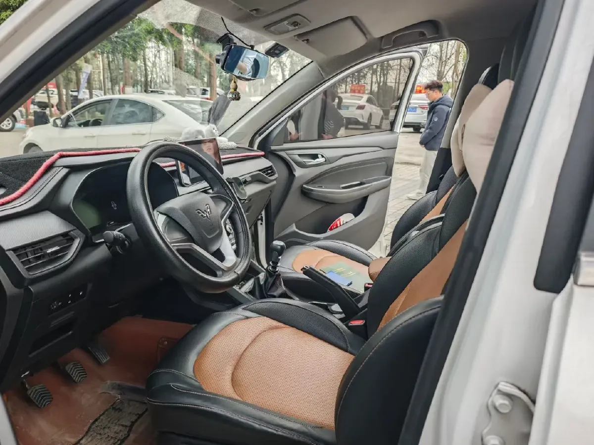 2018 WuLing HongGuang S3 1.5T 150HP L4 6MT,autocango,china used car exporter,china ev exporter,chinese used car exporter,chinese used ev exporter