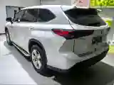 2022 Toyota Highlander 2.5L 192HP L4 E-CVT Hybrid