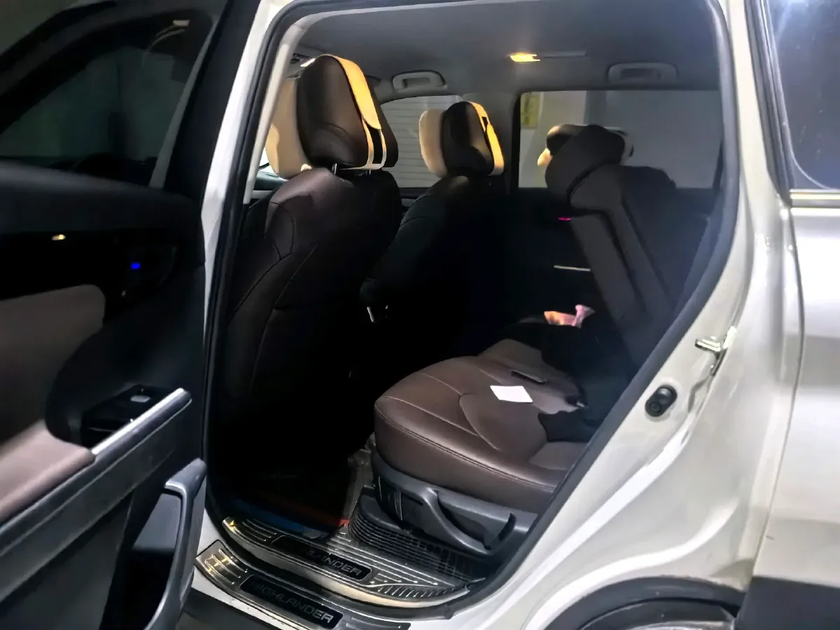 2022 Toyota Highlander 2.5L 192HP L4 E-CVT Hybrid,autocango,china used car exporter,china ev exporter,chinese used car exporter,chinese used ev exporter