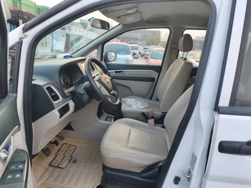 2016 Dongfeng ShuaiKe 1.5L 102HP L4 5MT,autocango,china used car exporter,china ev exporter,chinese used car exporter,chinese used ev exporter