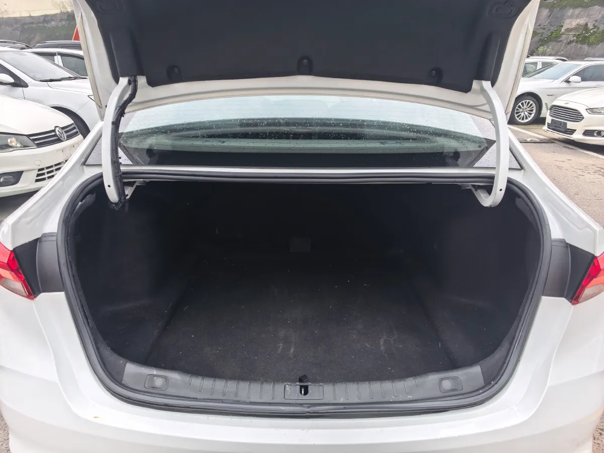 2022 Buick Verano 1.5T 184HP L4 CVT,autocango,china used car exporter,china ev exporter,chinese used car exporter,chinese used ev exporter