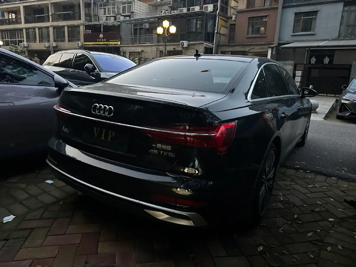 2023 Audi A6L 2.0T 245HP L4 7DCT,autocango,china used car exporter,china ev exporter,chinese used car exporter,chinese used ev exporter