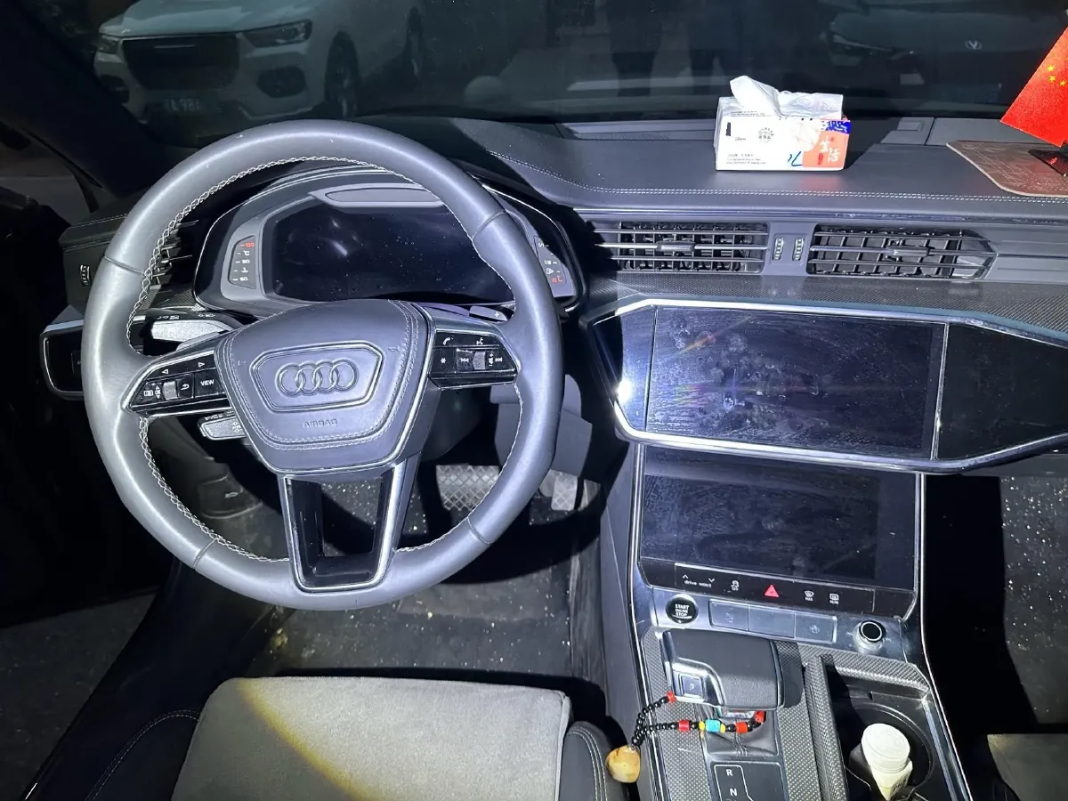 2023 Audi A6L 2.0T 245HP L4 7DCT,autocango,china used car exporter,china ev exporter,chinese used car exporter,chinese used ev exporter