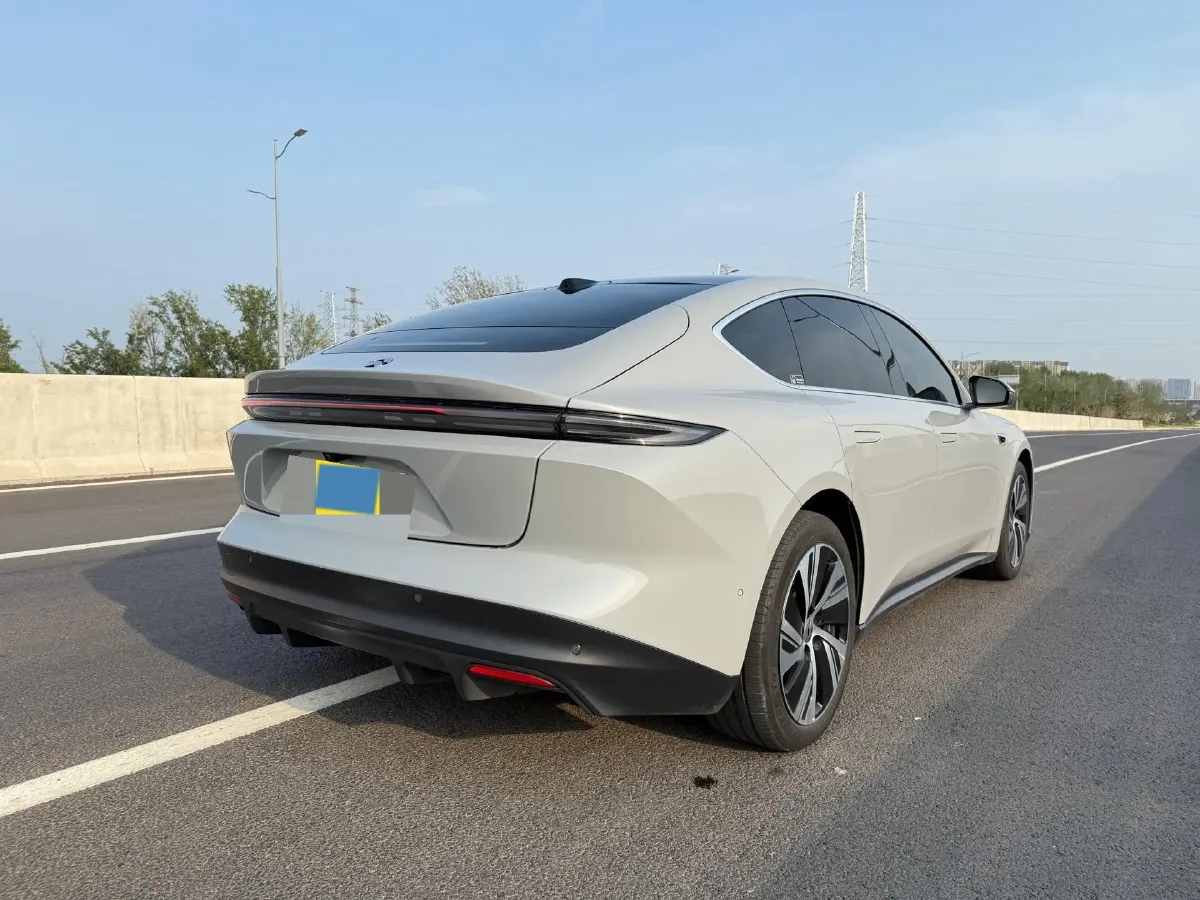 2023 NIO ET5T BEV 75KWH,autocango,china used car exporter,china ev exporter,chinese used car exporter,chinese used ev exporter