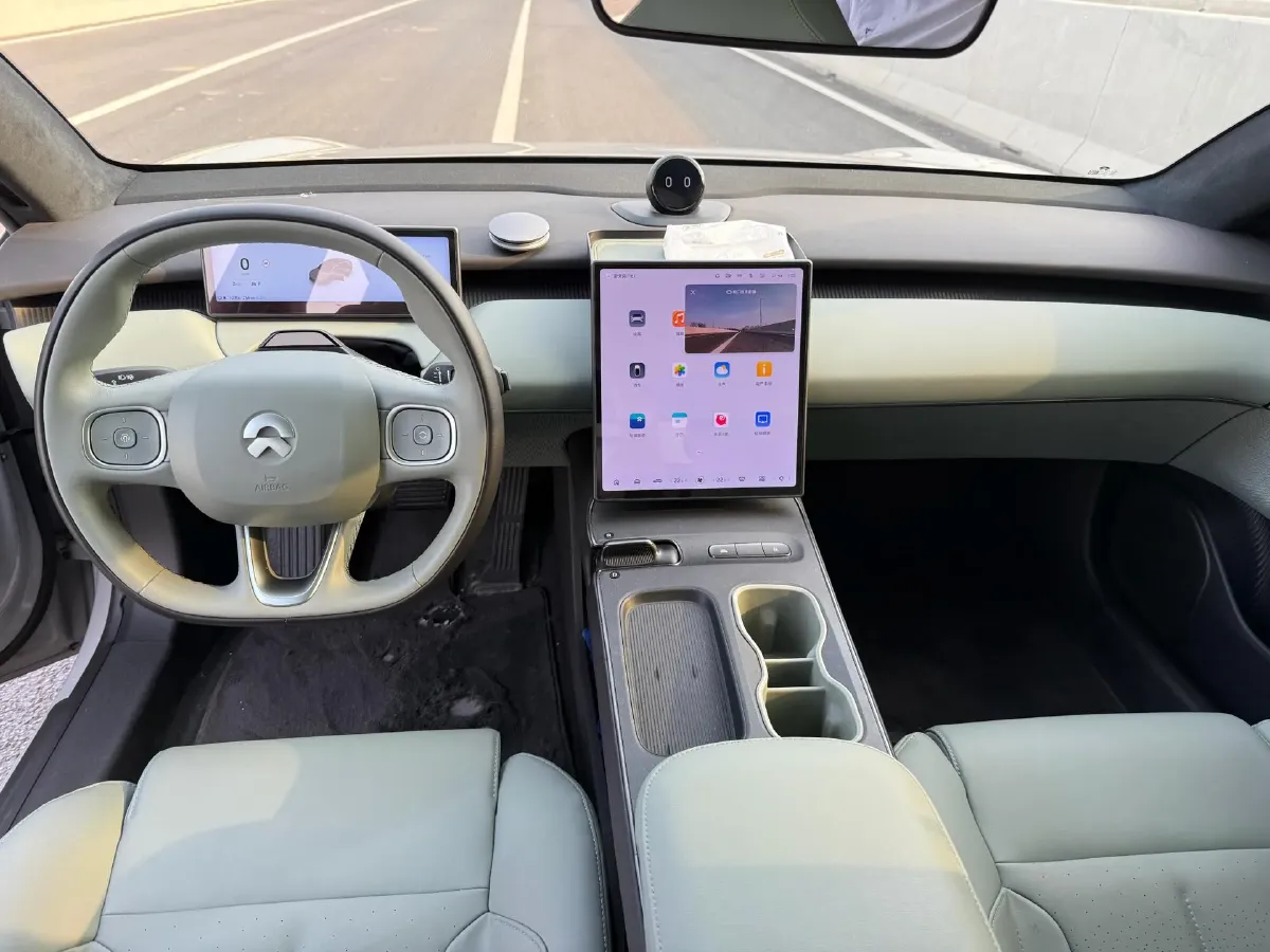 2023 NIO ET5T BEV 75KWH,autocango,china used car exporter,china ev exporter,chinese used car exporter,chinese used ev exporter