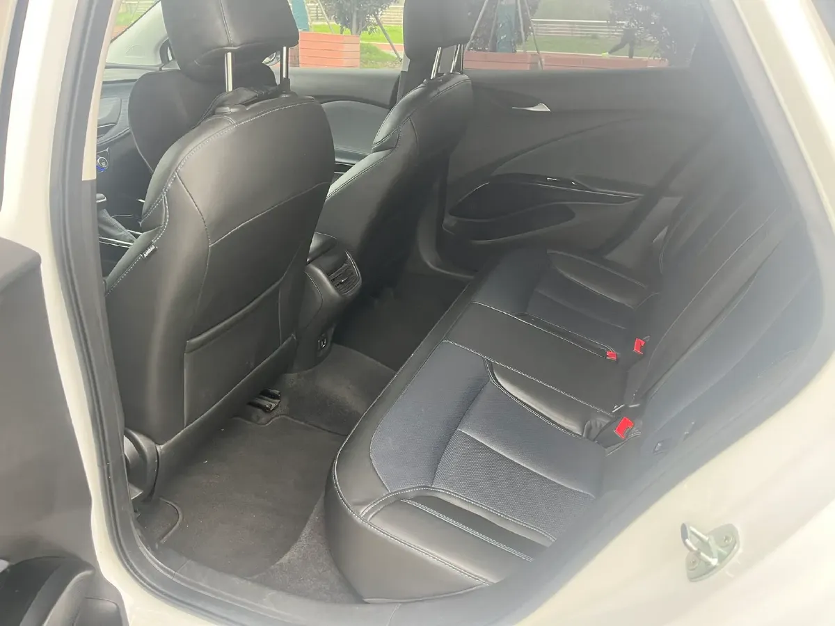 2022 Buick Velite 6 1.5L 102HP L4 E-CVT PHEV 9.5KWH,autocango,china used car exporter,china ev exporter,chinese used car exporter,chinese used ev exporter