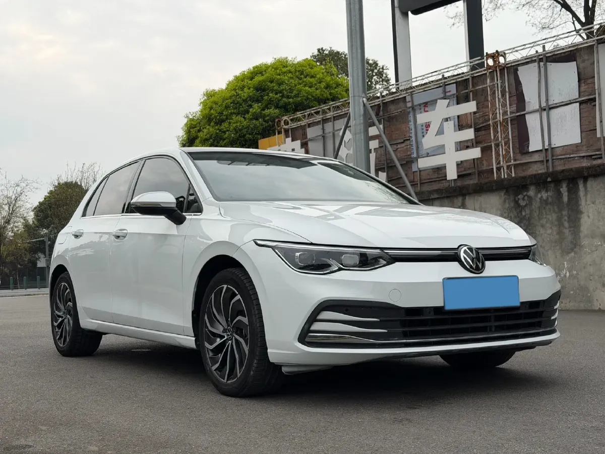 2023 Volkswagen Golf 1.4T 150HP L4 7DCT,autocango,china used car exporter,china ev exporter,chinese used car exporter,chinese used ev exporter