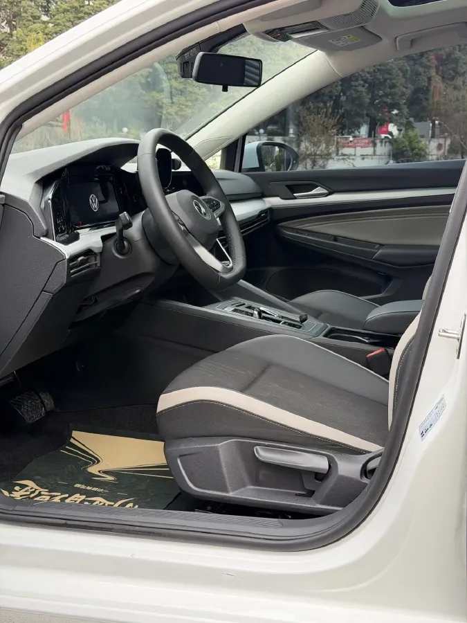 2023 Volkswagen Golf 1.4T 150HP L4 7DCT,autocango,china used car exporter,china ev exporter,chinese used car exporter,chinese used ev exporter