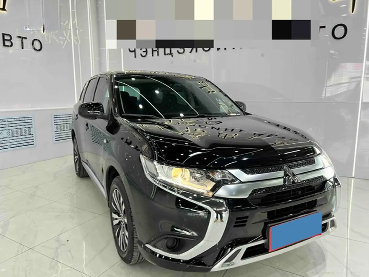 2021 Mitsubishi Outlander 2.0L 166HP L4 CVT,autocango,china used car exporter,china ev exporter,chinese used car exporter,chinese used ev exporter