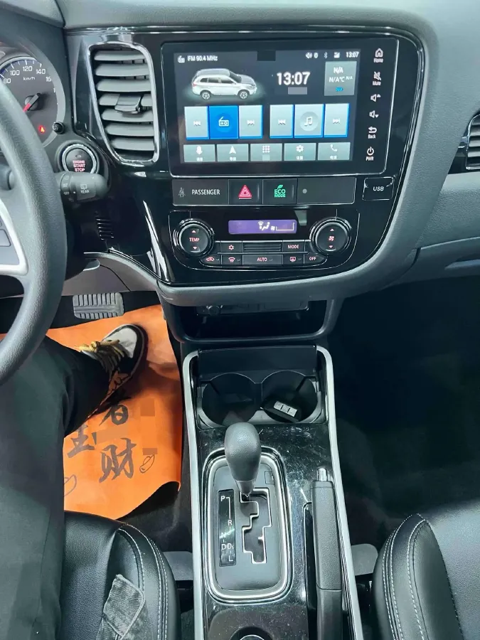 2021 Mitsubishi Outlander 2.0L 166HP L4 CVT,autocango,china used car exporter,china ev exporter,chinese used car exporter,chinese used ev exporter