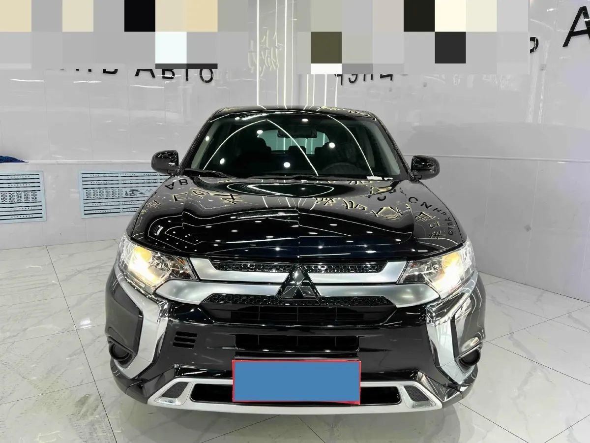 2021 Mitsubishi Outlander 2.0L 166HP L4 CVT,autocango,china used car exporter,china ev exporter,chinese used car exporter,chinese used ev exporter