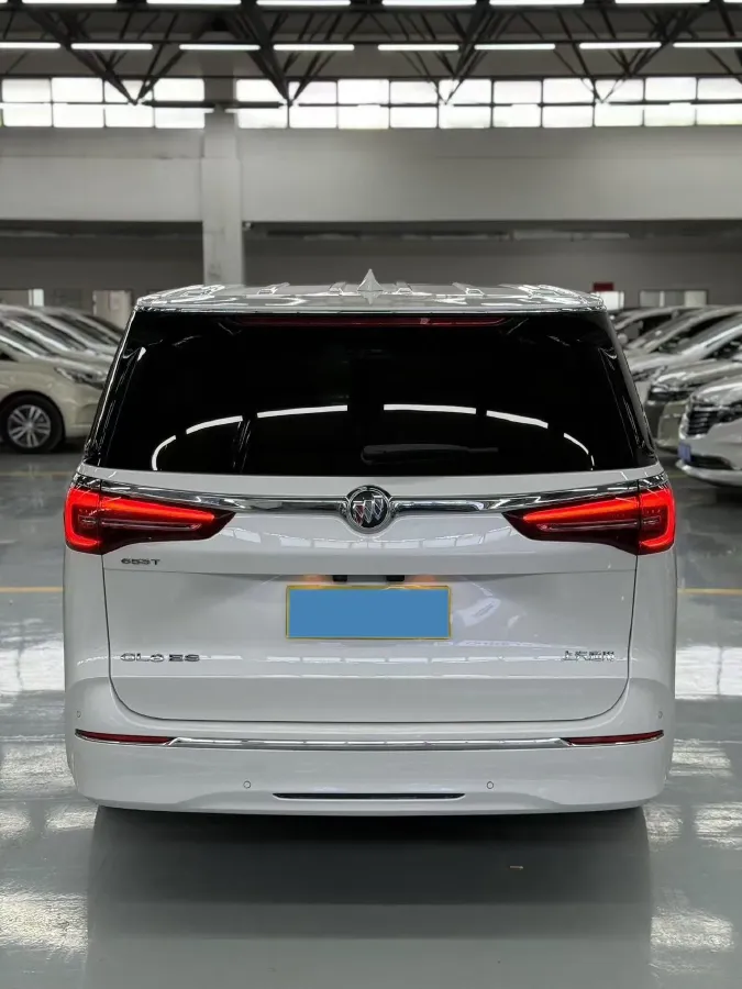 2022 Buick GL8 2.0T 237HP L4 9AT,autocango,china used car exporter,china ev exporter,chinese used car exporter,chinese used ev exporter