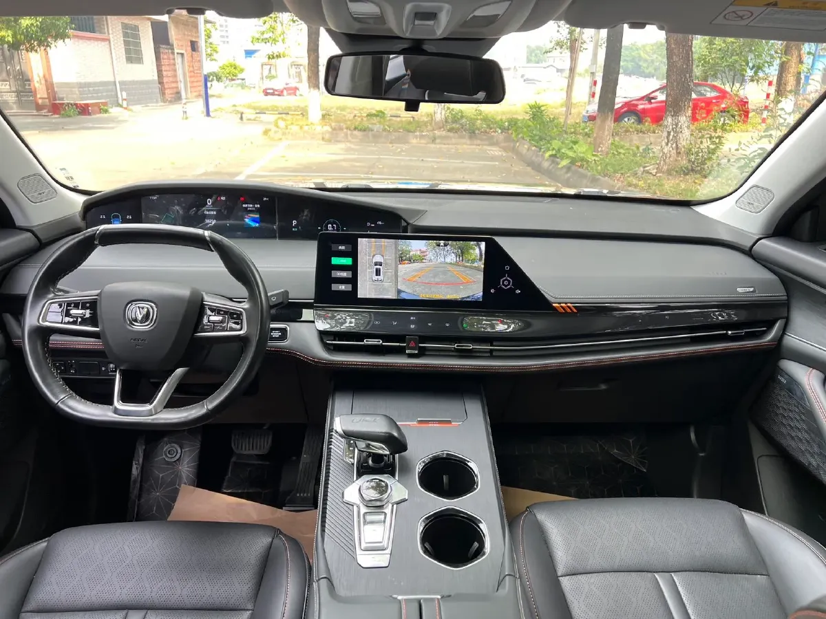 2021 ChangAn UNI-K 2.0T 233HP L4 8AT,autocango,china used car exporter,china ev exporter,chinese used car exporter,chinese used ev exporter