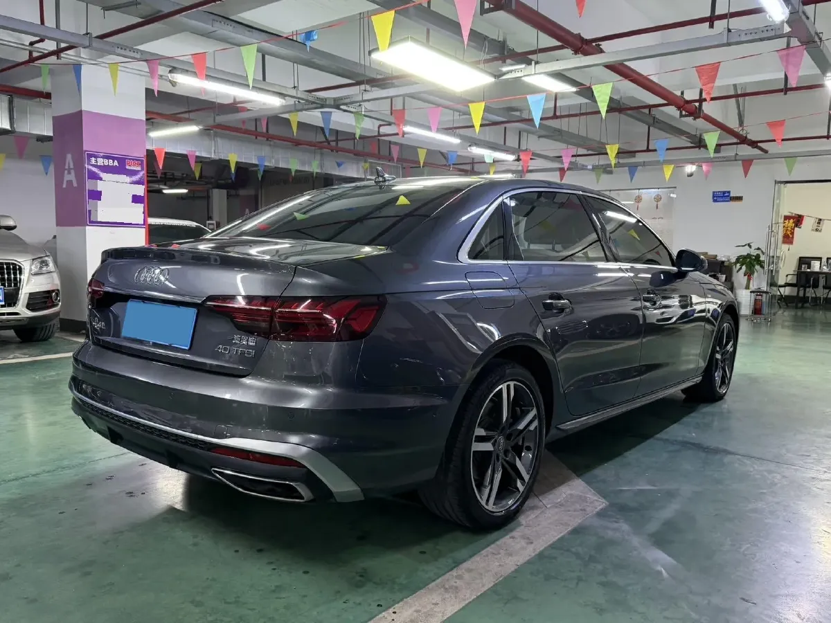 2020 Audi A4L 2.0T 190HP L4 7DCT,autocango,china used car exporter,china ev exporter,chinese used car exporter,chinese used ev exporter