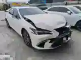 2025 Lexus ES 2.0L 173HP L4 CVT