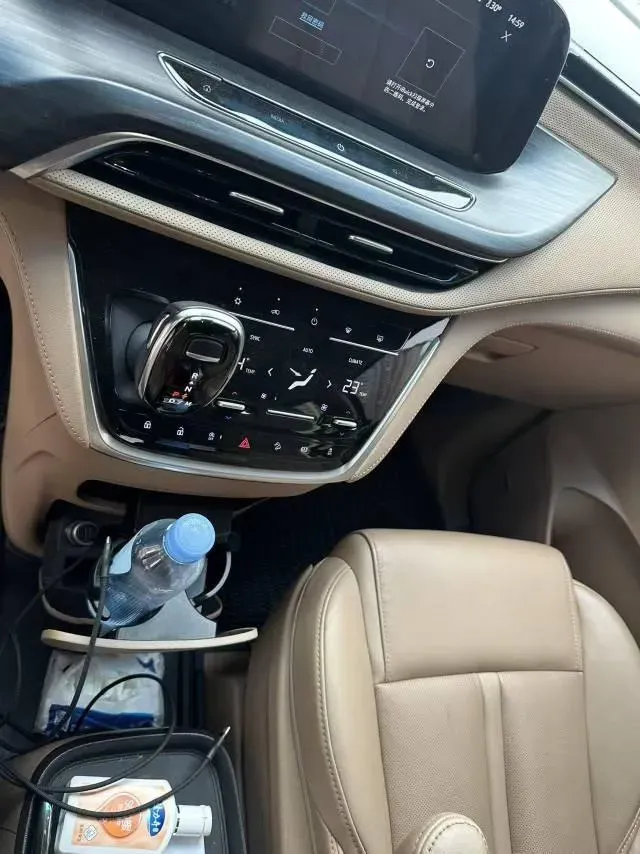 2020 Buick GL8 2.0T 237HP L4 9AT,autocango,china used car exporter,china ev exporter,chinese used car exporter,chinese used ev exporter