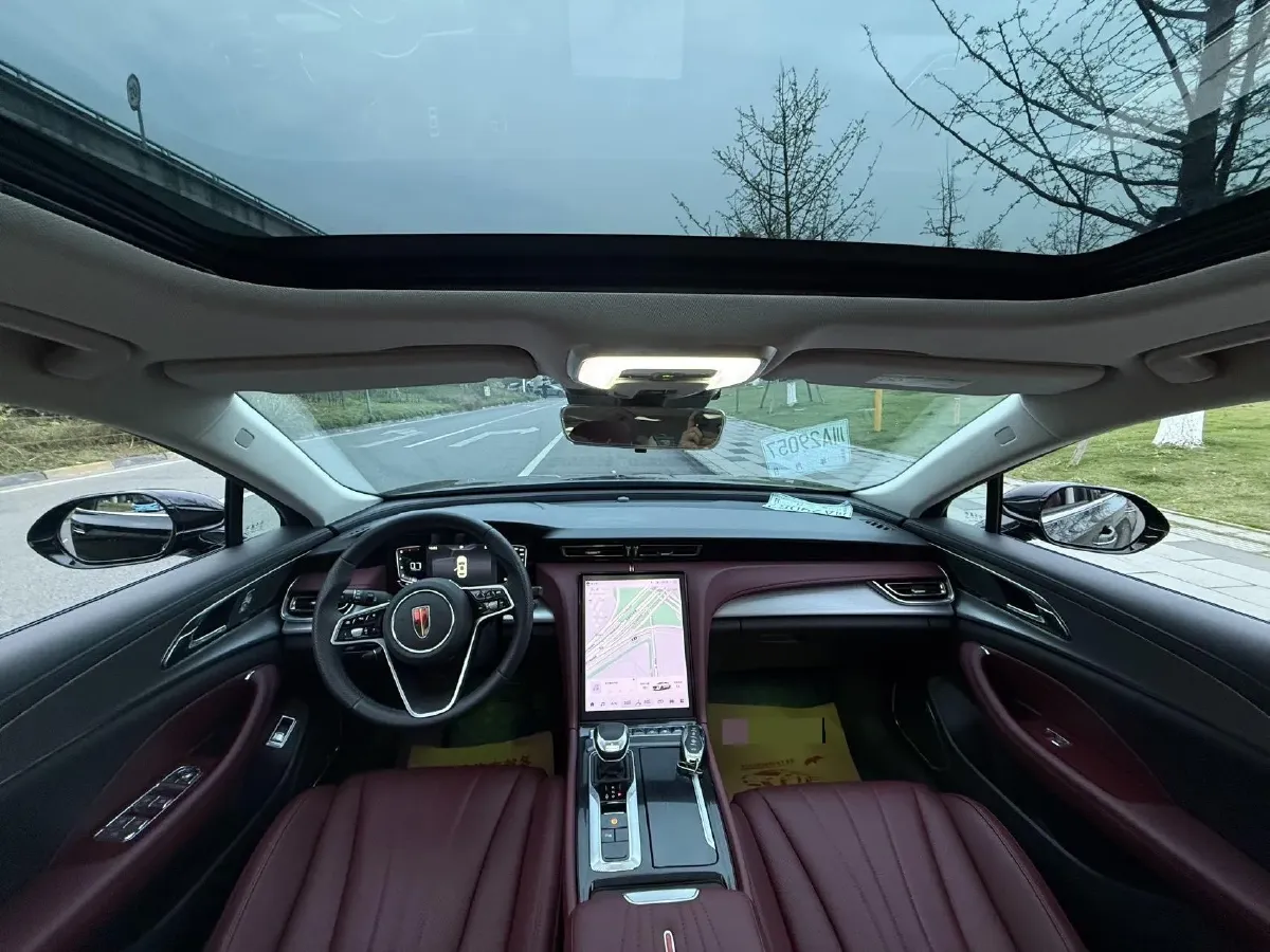 2023 HongQi H5 1.5T 169HP L4 7DCT,autocango,china used car exporter,china ev exporter,chinese used car exporter,chinese used ev exporter