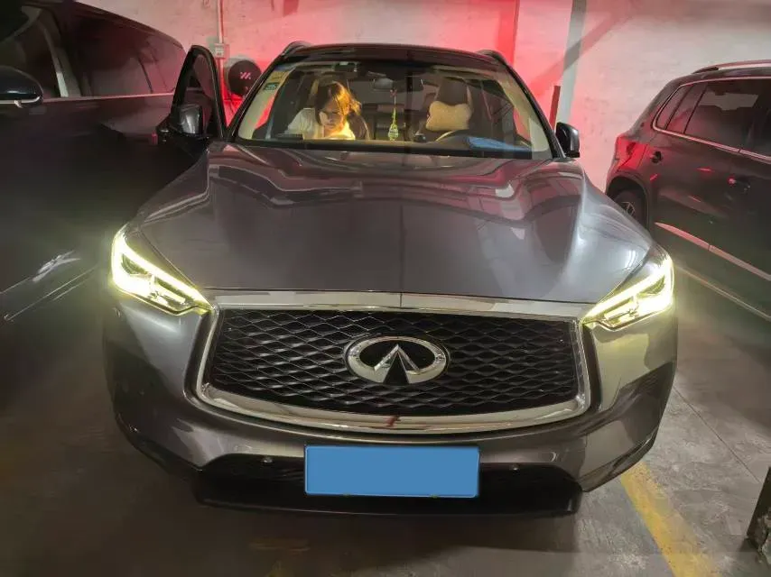 2018 Mitsubishi Pajero 3.0L 174HP V6 5AT,autocango,china used car exporter,china ev exporter,chinese used car exporter,chinese used ev exporter