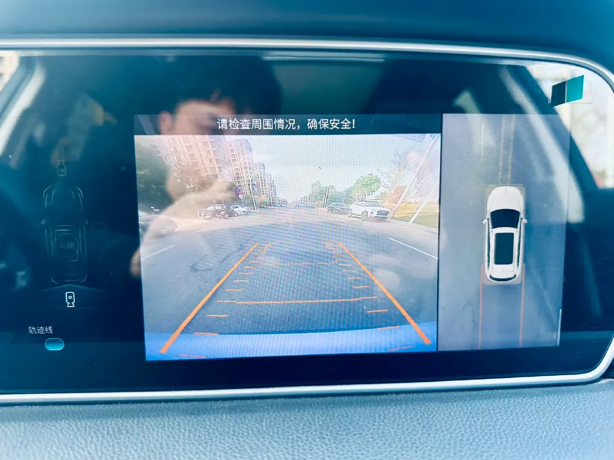 2022 HongQi HS5 2.0T 224HP L4 6AT,autocango,china used car exporter,china ev exporter,chinese used car exporter,chinese used ev exporter