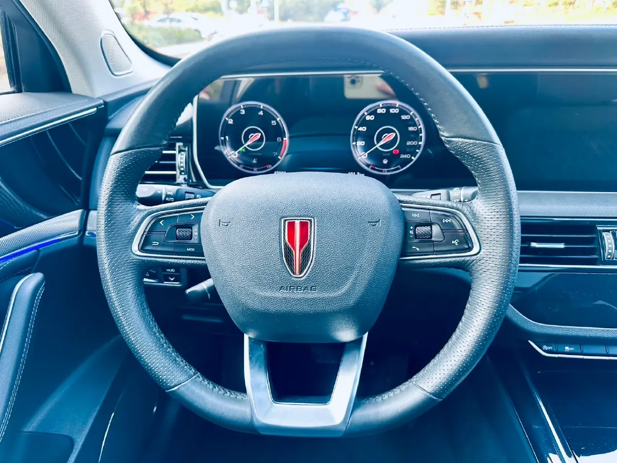 2022 HongQi HS5 2.0T 224HP L4 6AT,autocango,china used car exporter,china ev exporter,chinese used car exporter,chinese used ev exporter