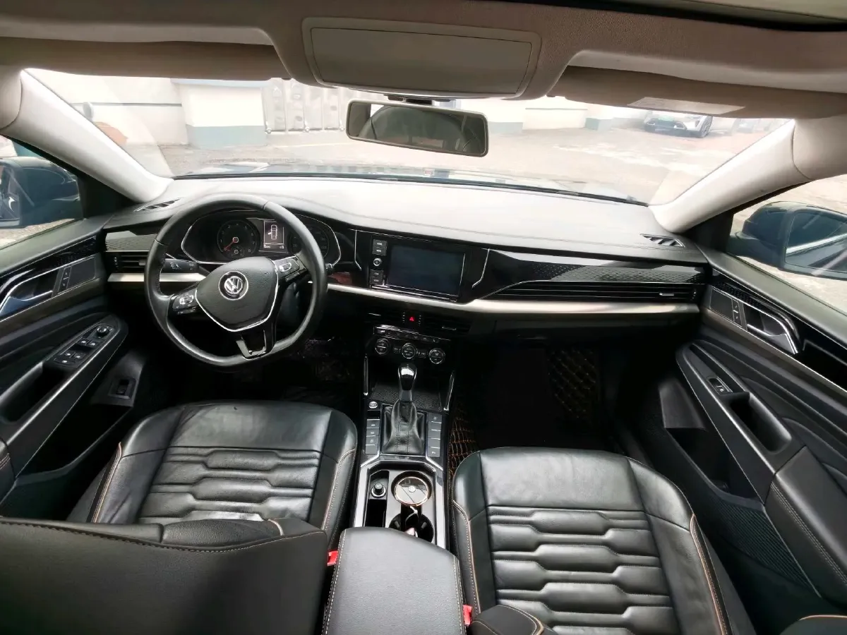 2019 Skoda Kodiak 2.0T 186HP L4 7DCT,autocango,china used car exporter,china ev exporter,chinese used car exporter,chinese used ev exporter