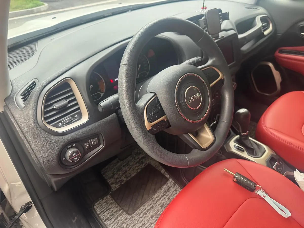 2018 Jeep Renegade 1.4T 150HP L4 7DCT,autocango,china used car exporter,china ev exporter,chinese used car exporter,chinese used ev exporter