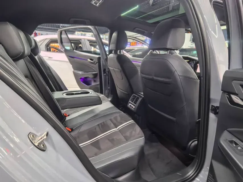 2023 Volkswagen Golf 1.4T 150HP L4 7DCT,autocango,china used car exporter,china ev exporter,chinese used car exporter,chinese used ev exporter