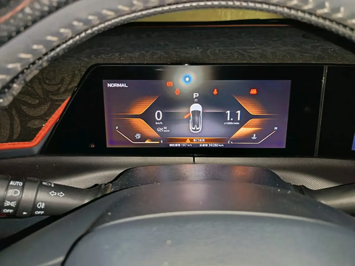 2020 ChangAn UNI-T 1.5T 180HP L4 7DCT,autocango,china used car exporter,china ev exporter,chinese used car exporter,chinese used ev exporter