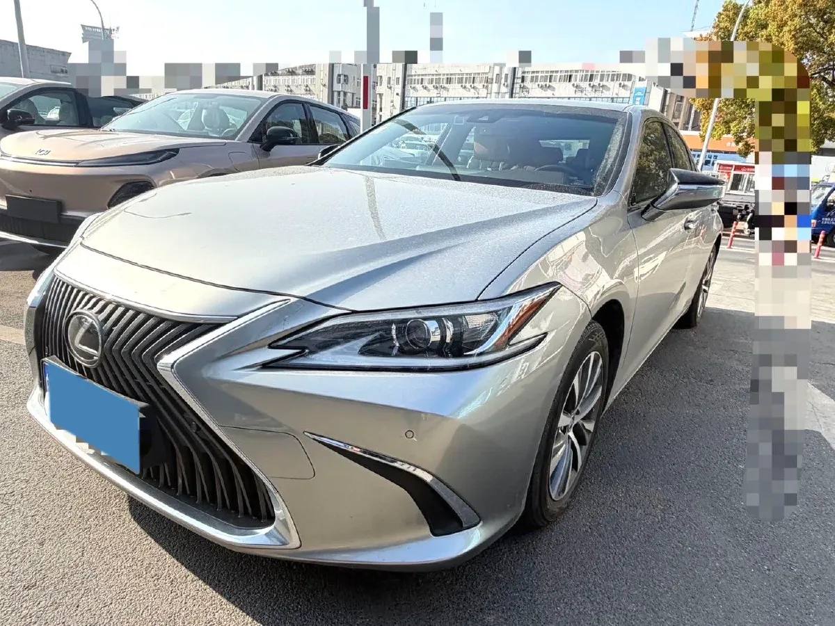 2020 Lexus ES 2.0L 173HP L4 CVT,autocango,china used car exporter,china ev exporter,chinese used car exporter,chinese used ev exporter