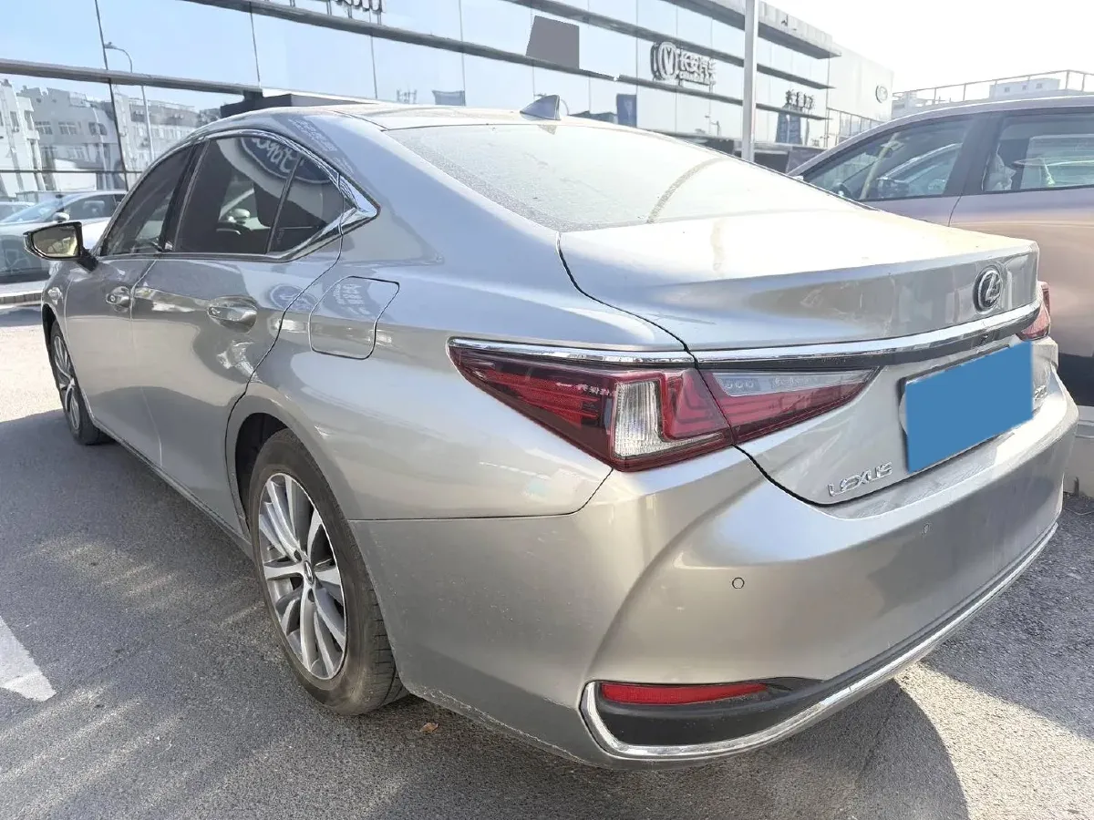 2020 Lexus ES 2.0L 173HP L4 CVT,autocango,china used car exporter,china ev exporter,chinese used car exporter,chinese used ev exporter