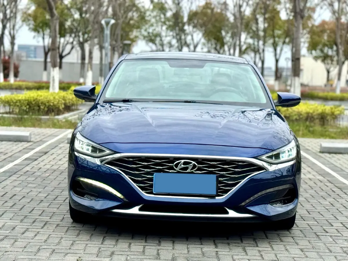 2019 Hyundai La Festa 1.6T 204HP L4 7DCT,autocango,china used car exporter,china ev exporter,chinese used car exporter,chinese used ev exporter