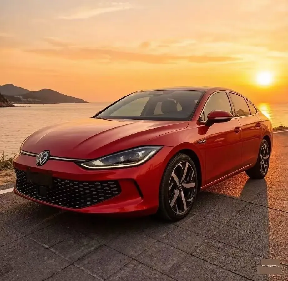 2022 Skoda Superb 2.0T 186HP L4 7DCT,autocango,china used car exporter,china ev exporter,chinese used car exporter,chinese used ev exporter