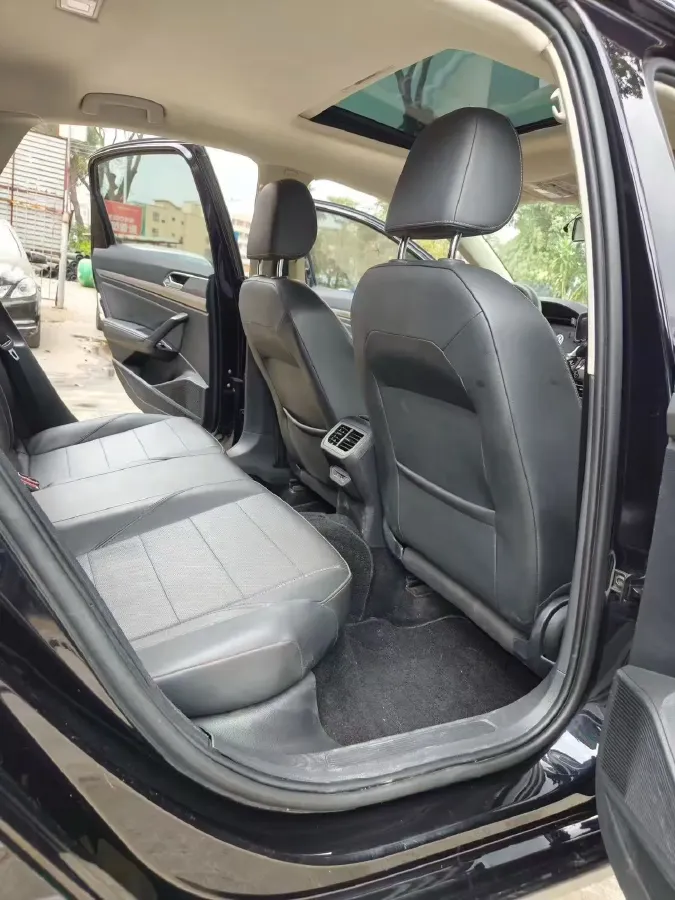 2021 Volkswagen Lavida 1.5L 113HP L4 6AT,autocango,china used car exporter,china ev exporter,chinese used car exporter,chinese used ev exporter