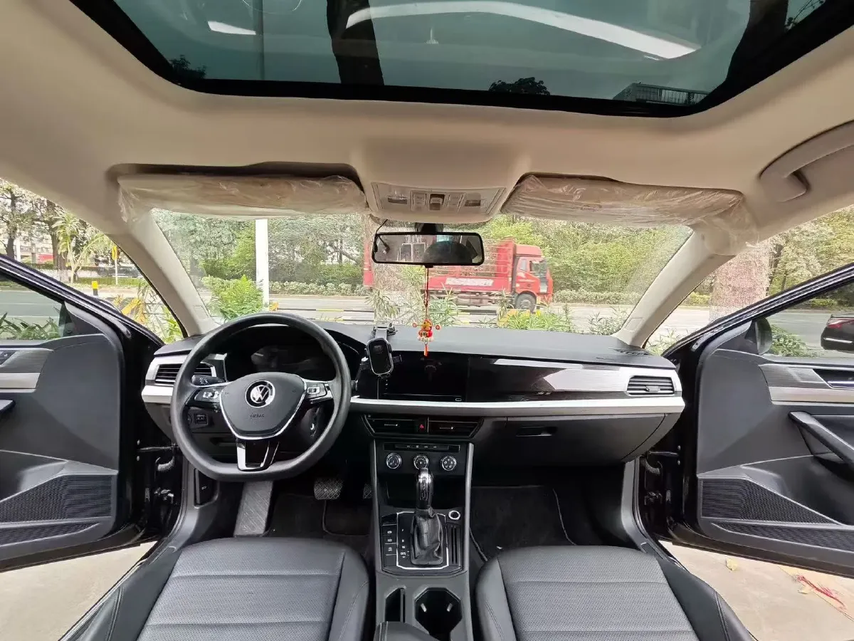 2021 Volkswagen Lavida 1.5L 113HP L4 6AT,autocango,china used car exporter,china ev exporter,chinese used car exporter,chinese used ev exporter