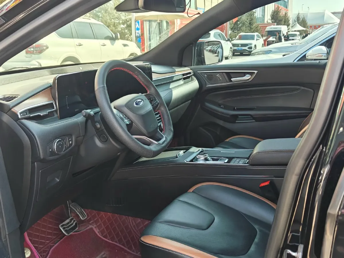 2021 Ford Edge 2.0T 245HP L4 8AT,autocango,china used car exporter,china ev exporter,chinese used car exporter,chinese used ev exporter