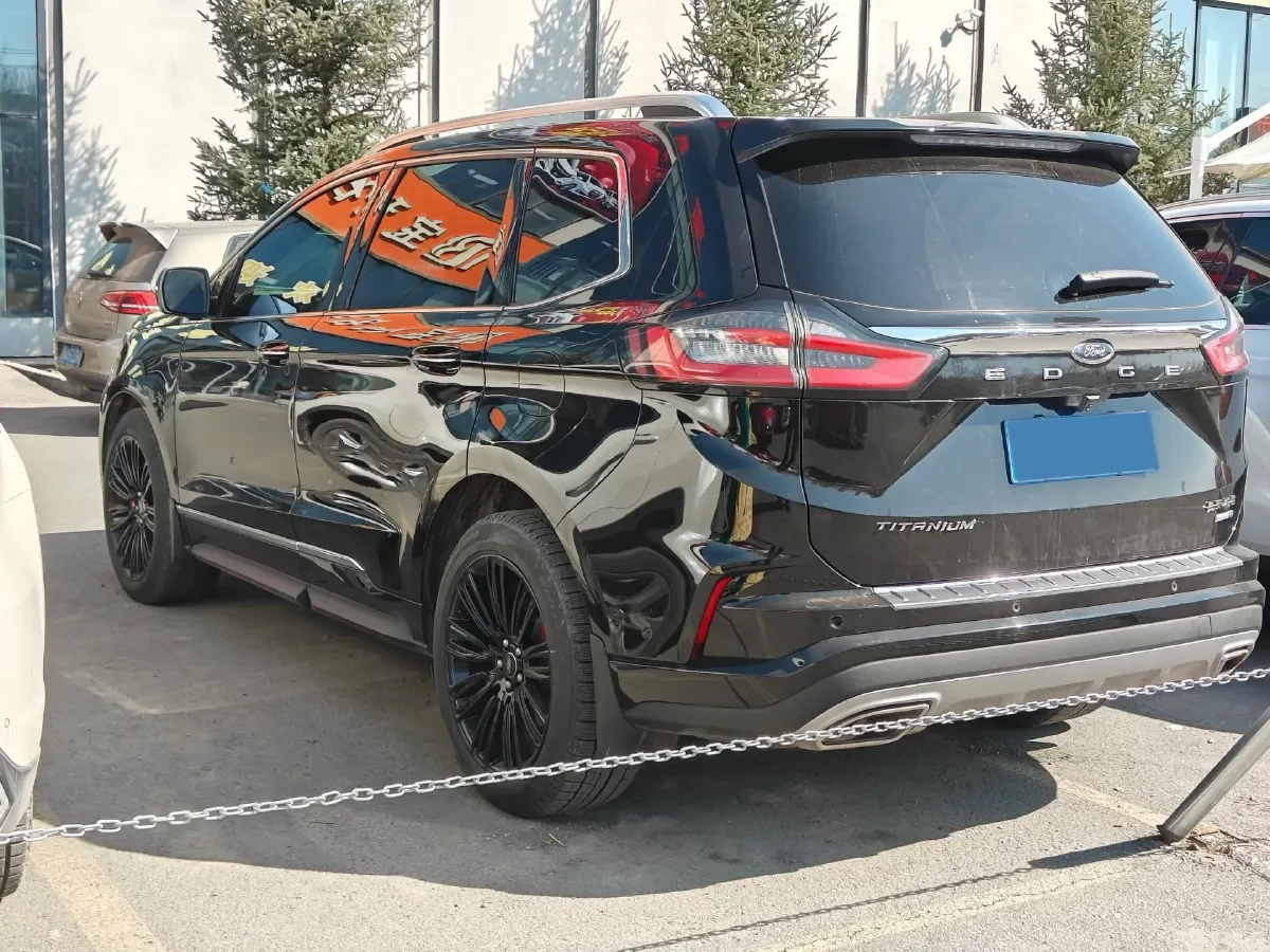 2021 Ford Edge 2.0T 245HP L4 8AT,autocango,china used car exporter,china ev exporter,chinese used car exporter,chinese used ev exporter