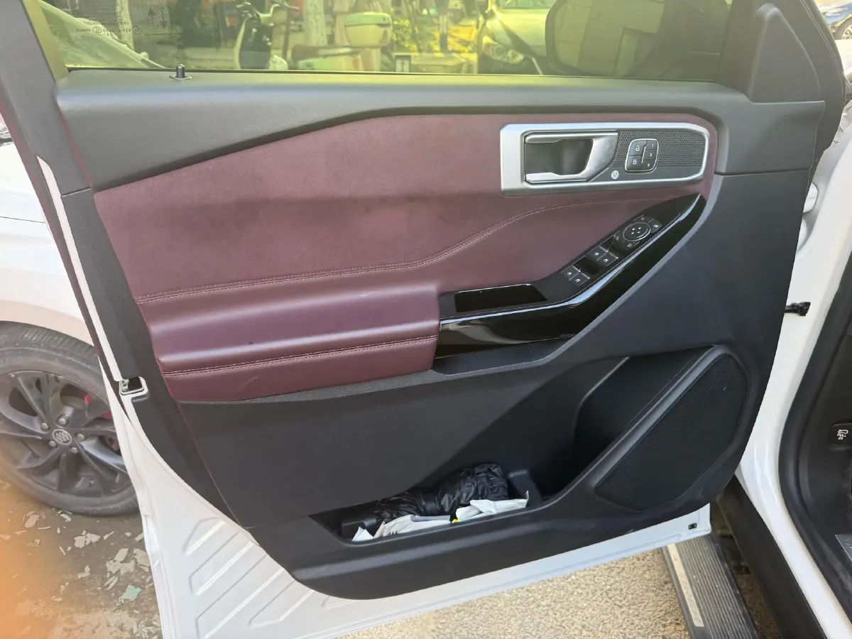 2023 Ford Explorer 2.3T 276HP L4 10AT,autocango,china used car exporter,china ev exporter,chinese used car exporter,chinese used ev exporter